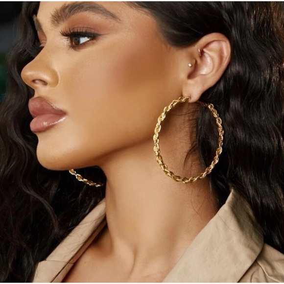 Blossom Boutique Jewelry - 1 LEFT! Gold Spiral Hoop Earrings